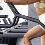 Climber en salle de sport : la machine cardio la plus efficace ?